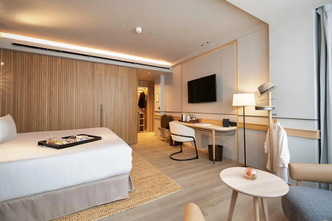 Only You Hotel 말라가 5*,