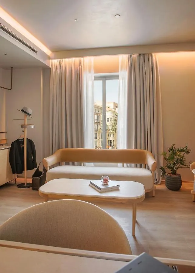 Only You Hotel مالقة 5*,