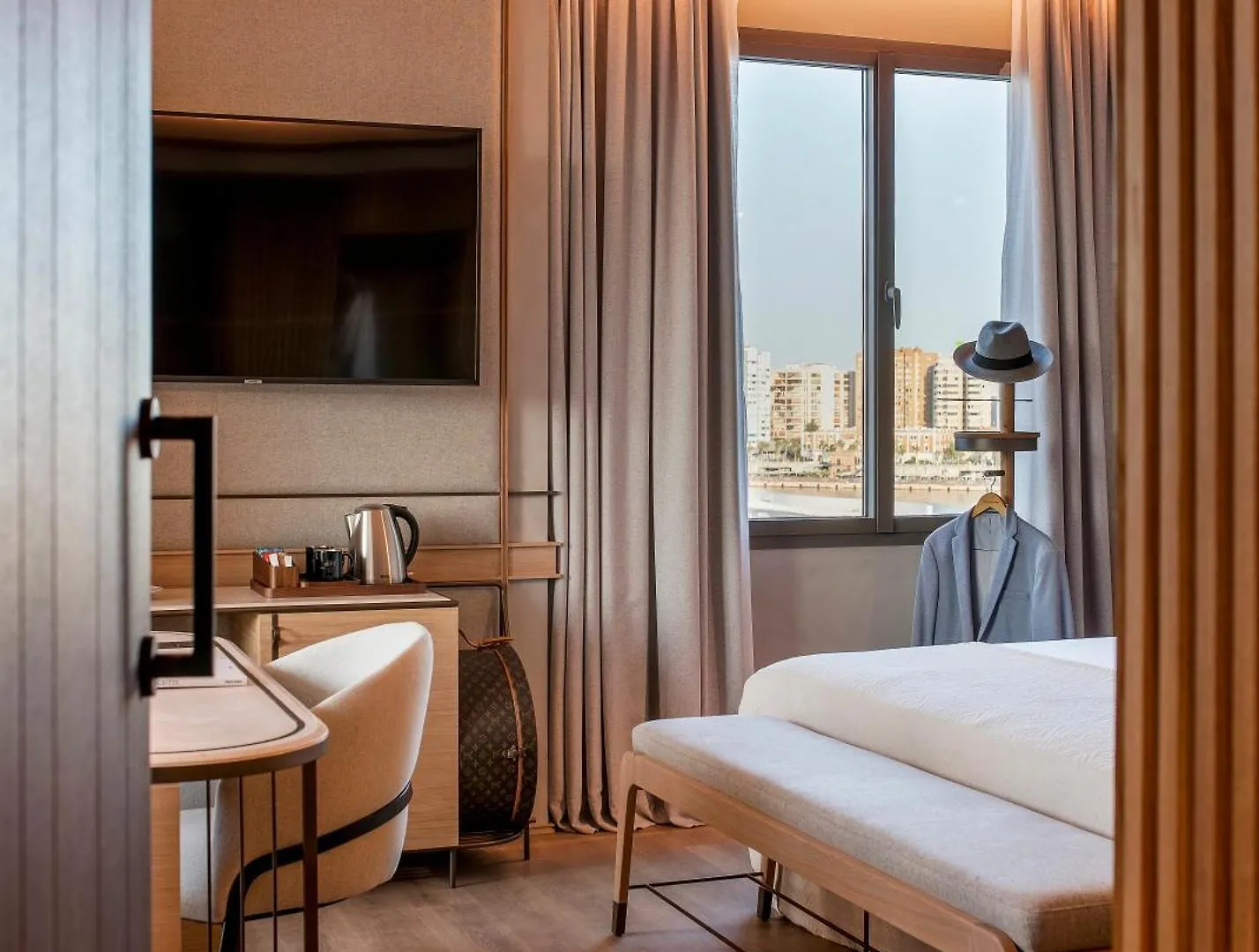 Only You Hotel مالقة